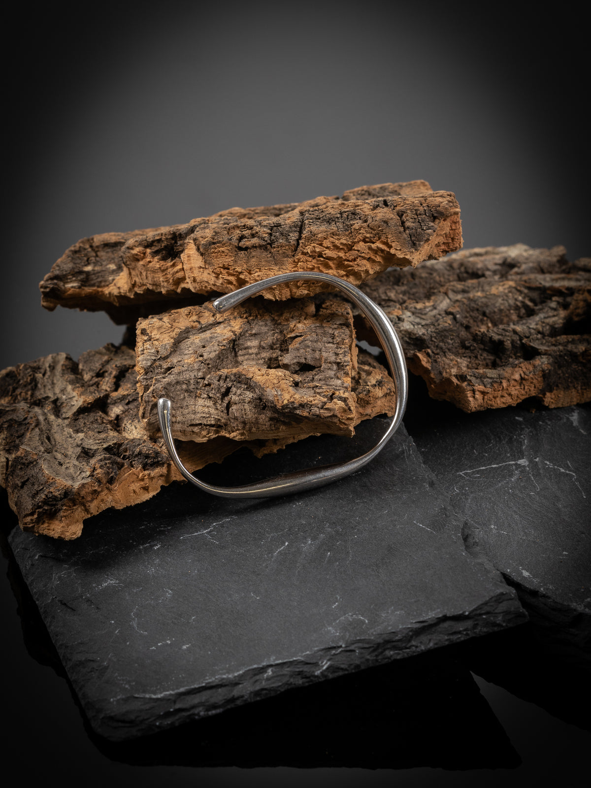 Line Bracelet