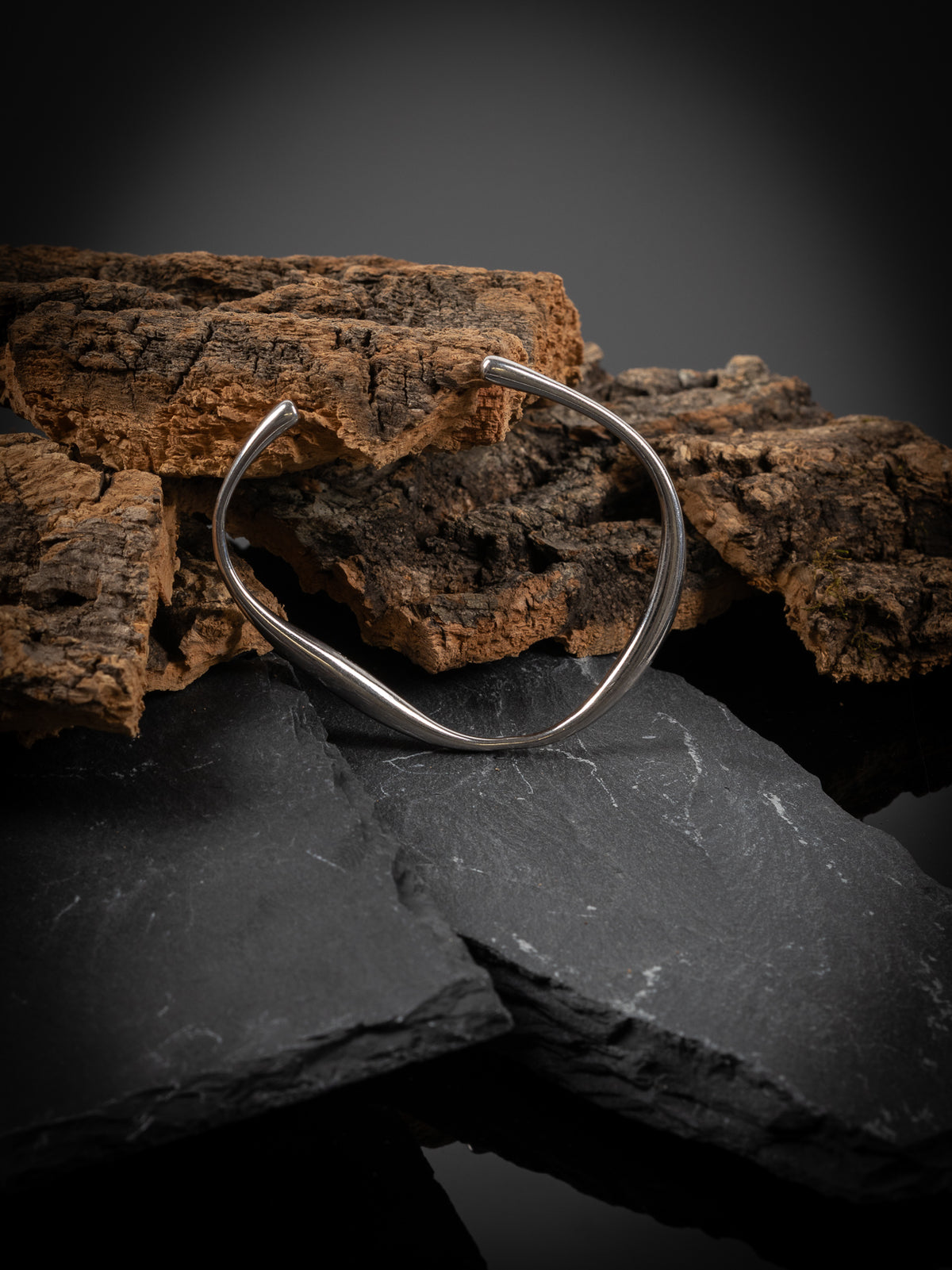 Line Bracelet