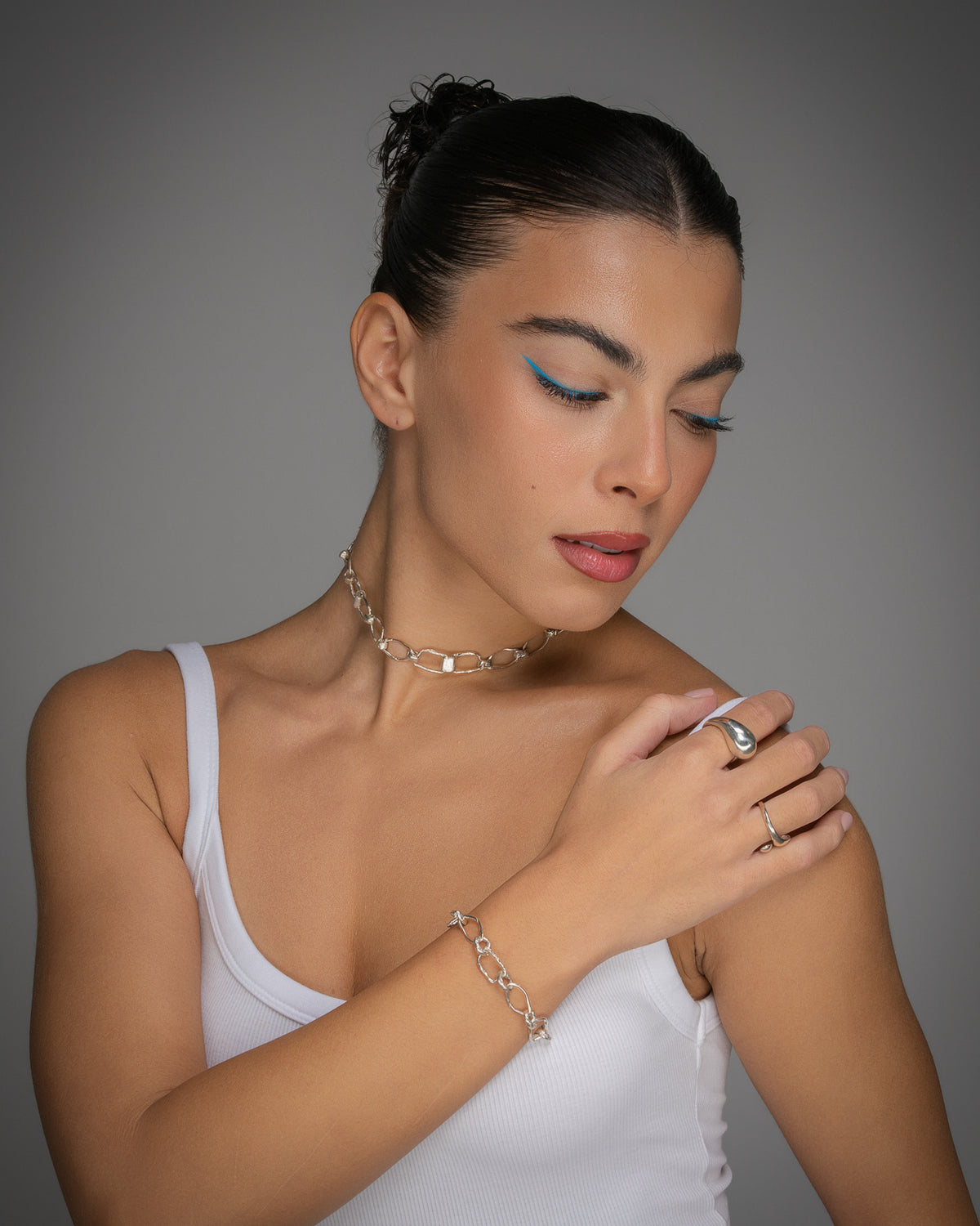 Rocky Choker Necklace