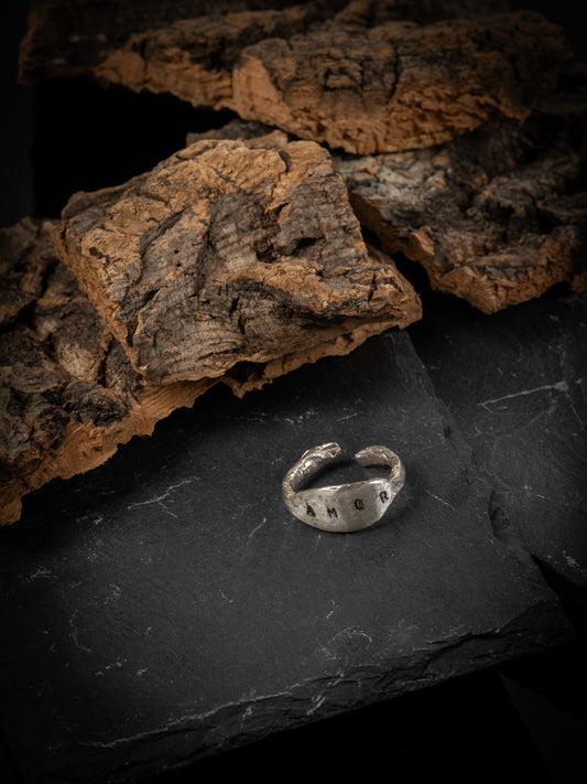 Amor Ring